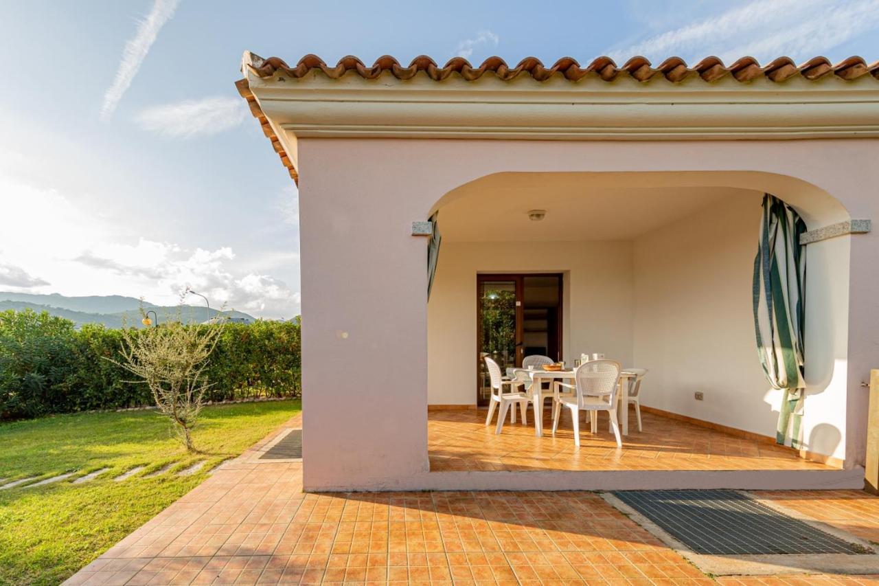 Appartamento Residenziale Trilocale 6 Posti Letto Via Sardegna San Teodoro Сан-Теодоро Экстерьер фото
